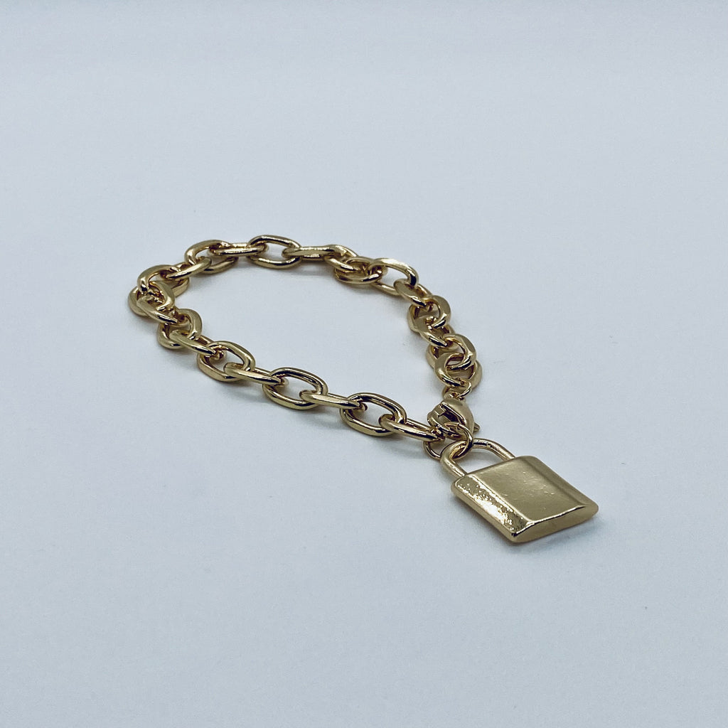 Mari Locket
